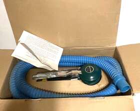 6366 Central Pneumatic Professional Self Vacuuming Air Powered Auto Body Palm Sander