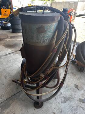 01187 Clemco Classicblast Machine Not Sure If It Works
