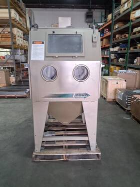 Clemco Bnp65-600r Sandblaster Cabinet - Model Bnp65-600r&dc