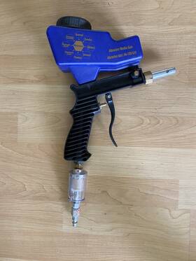 Eeekit 600609778883 Hand Held Portable Media Spot Sand Blaster Gun Air Gravity Feed Rust Remover