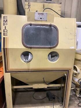 M-01565 Empire Manual Air Blast Cabinet