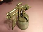 Paint Pressure Fitting Gun -- - Clean Hose Quart Type Spray
