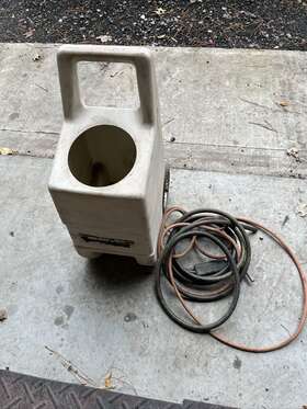 106-16804 Sand Blasting System Blast 120 Lb/2024 Cu In Capacity Used