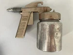 Vintage W.r. Brown Corp. Speedy Paint Air Sprayer Gun + Can Model 145A. Fixed Price $39.99.