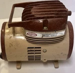 Thomas Industries Spray-it Diaphragm Sprayer Model 600-8. Fixed Price $21.95.