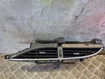 Toyota Yaris Dashboard Center Air Vents 55670-0D250 1.5L Hybrid Hatchback 2016. Fixed Price $37.30.