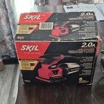 Skil 7292-01 1/4 Sheet Palm Sander Corded Electric 2.0A 120V Red/black. Fixed Price $19.79.