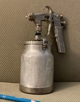 Devilbiss Type Gds Suction Feed Paint Spray Gun KR501 Cup Vintage 1950-1960. Fixed Price $38.00.