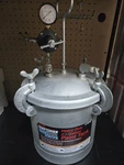 Sears Craftsman 16102 Air Drive 2-1/2 Gallon Heavy Duty Paint Tank Unused Usa. Fixed Price $88.00.